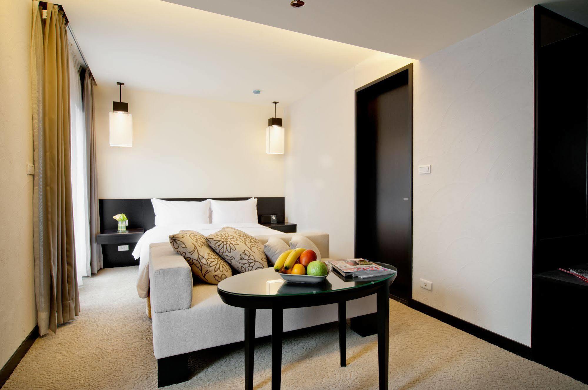 The Corner House Hotel