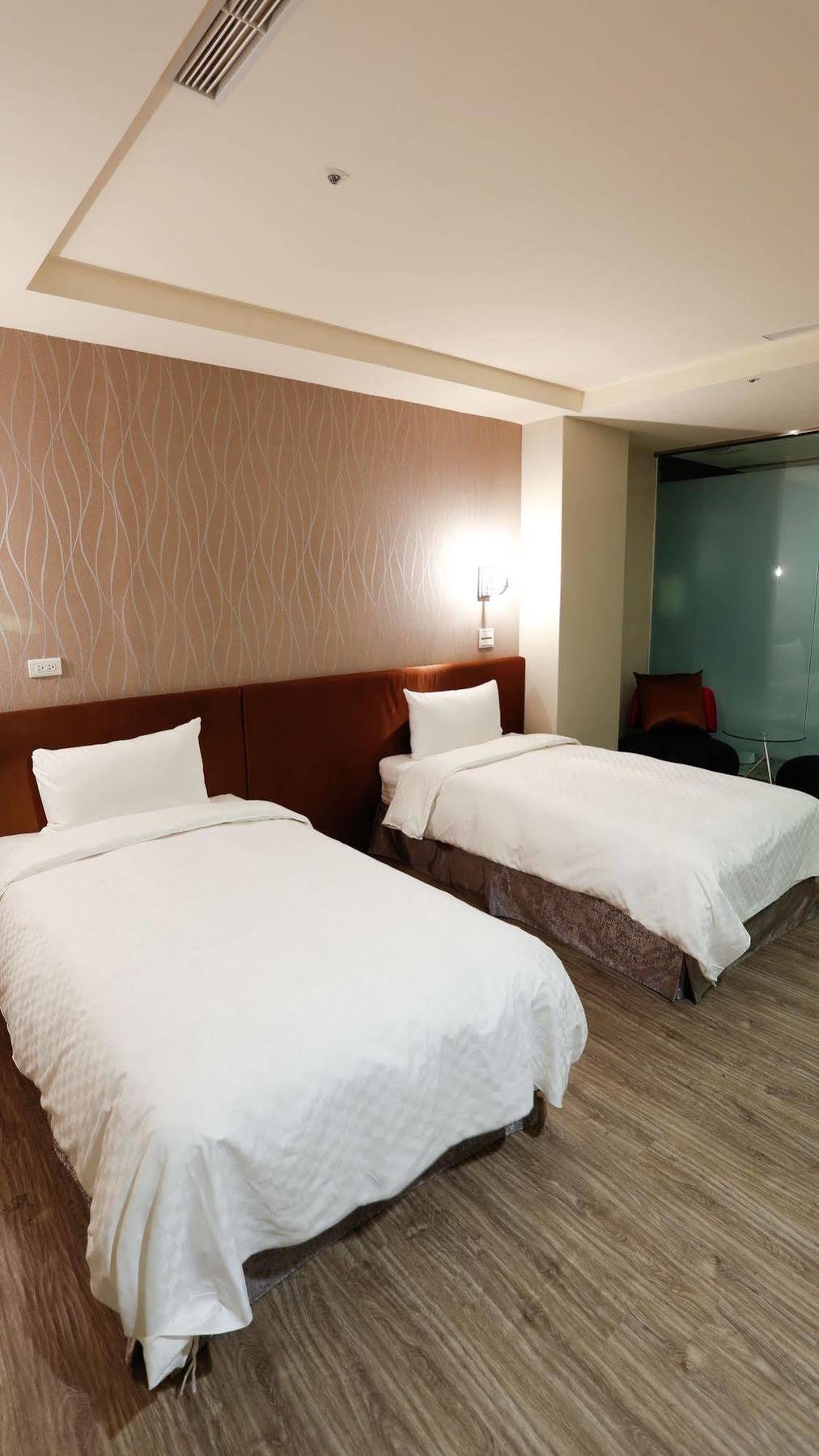 Walker Hotel - Zhengyi Taipei