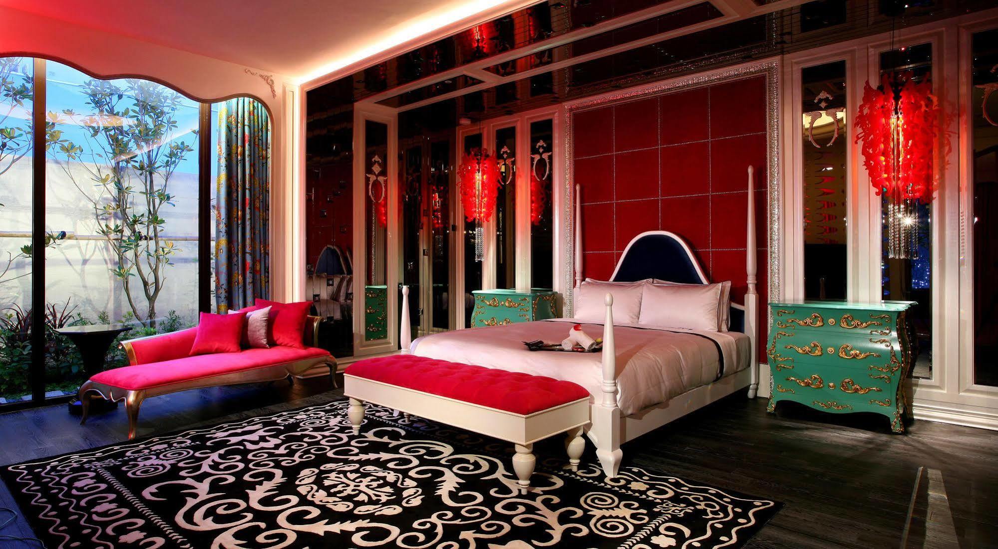 Mulan Motel