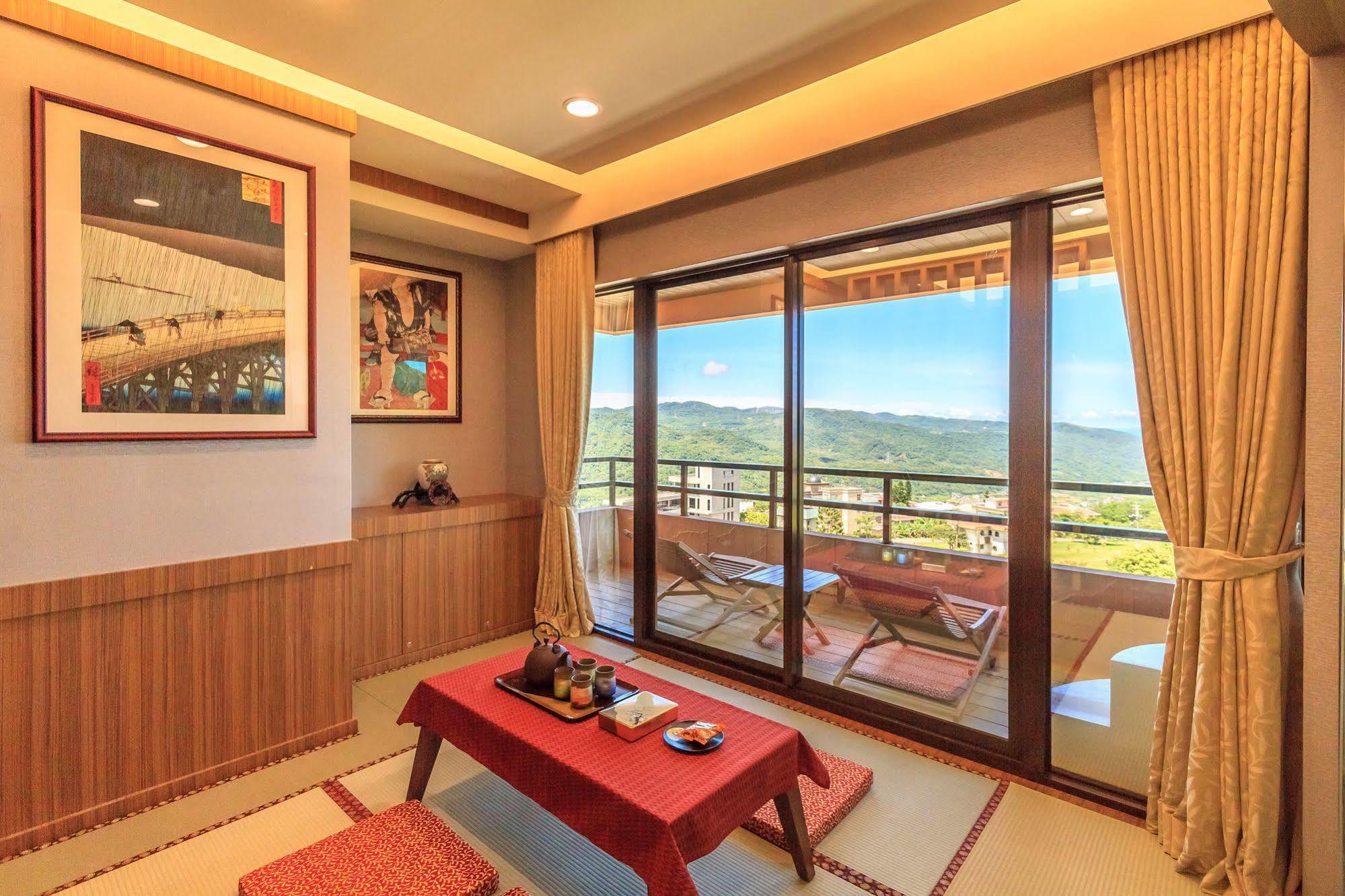 Moonlight Homestay *