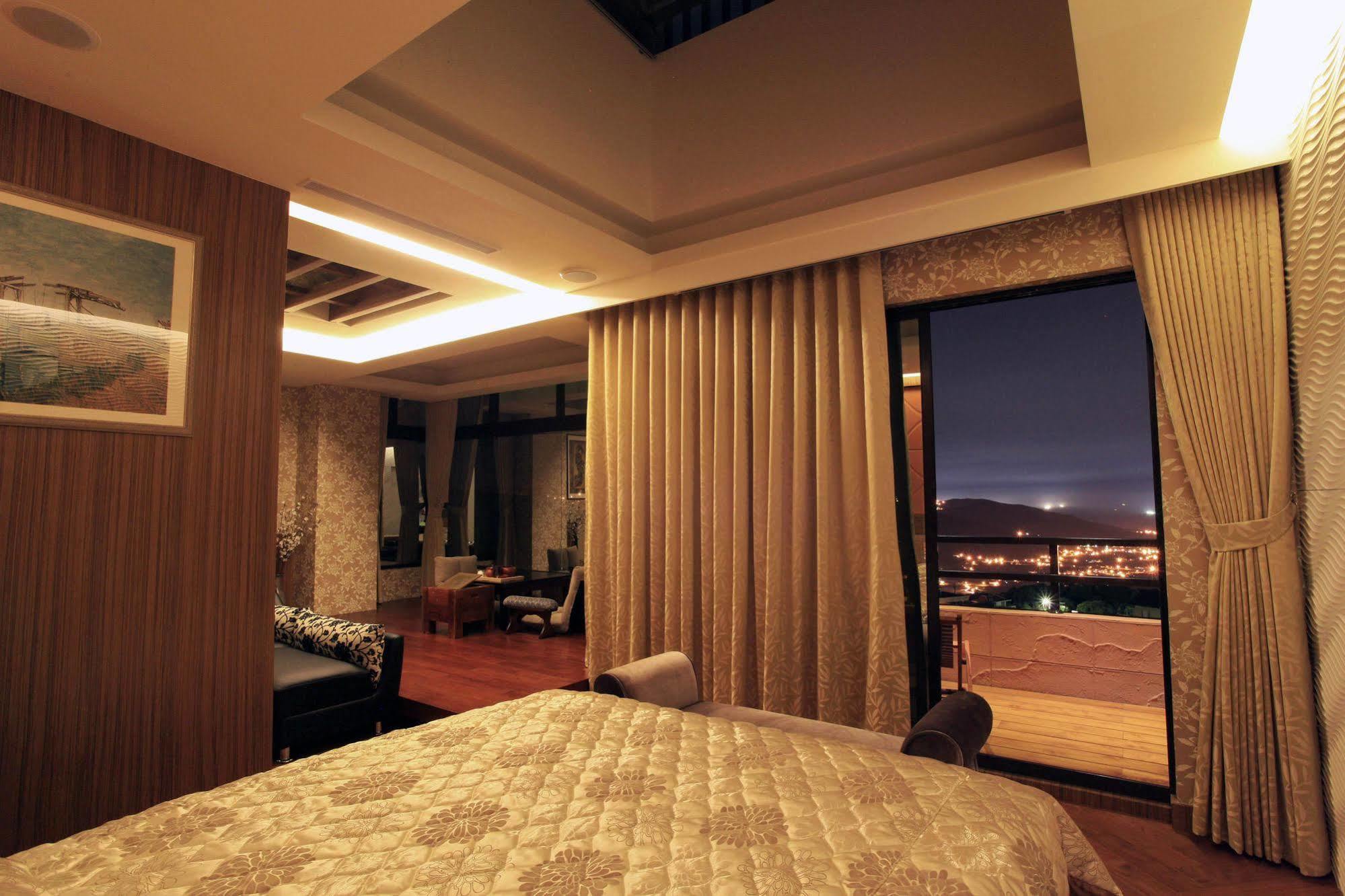 Moonlight Homestay Taipei