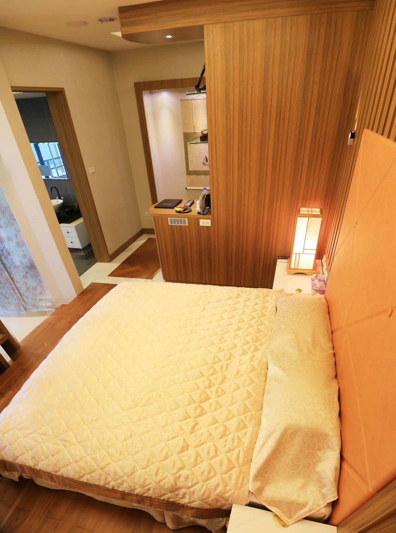 Moonlight Homestay Taipei