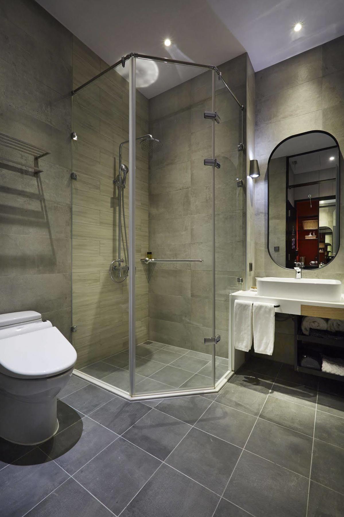 Hotel Tango Jihe
