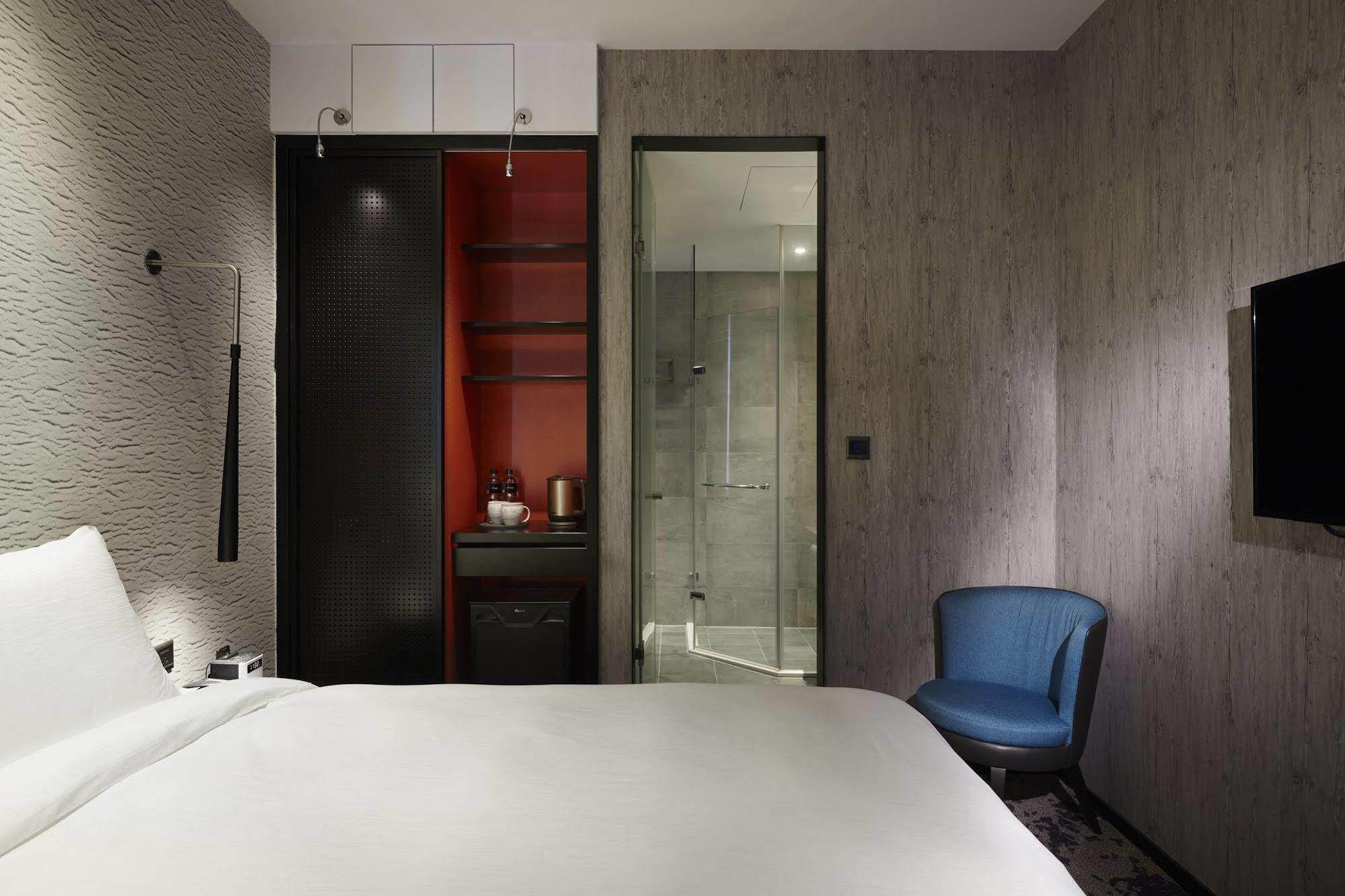 Hotel Tango Jihe