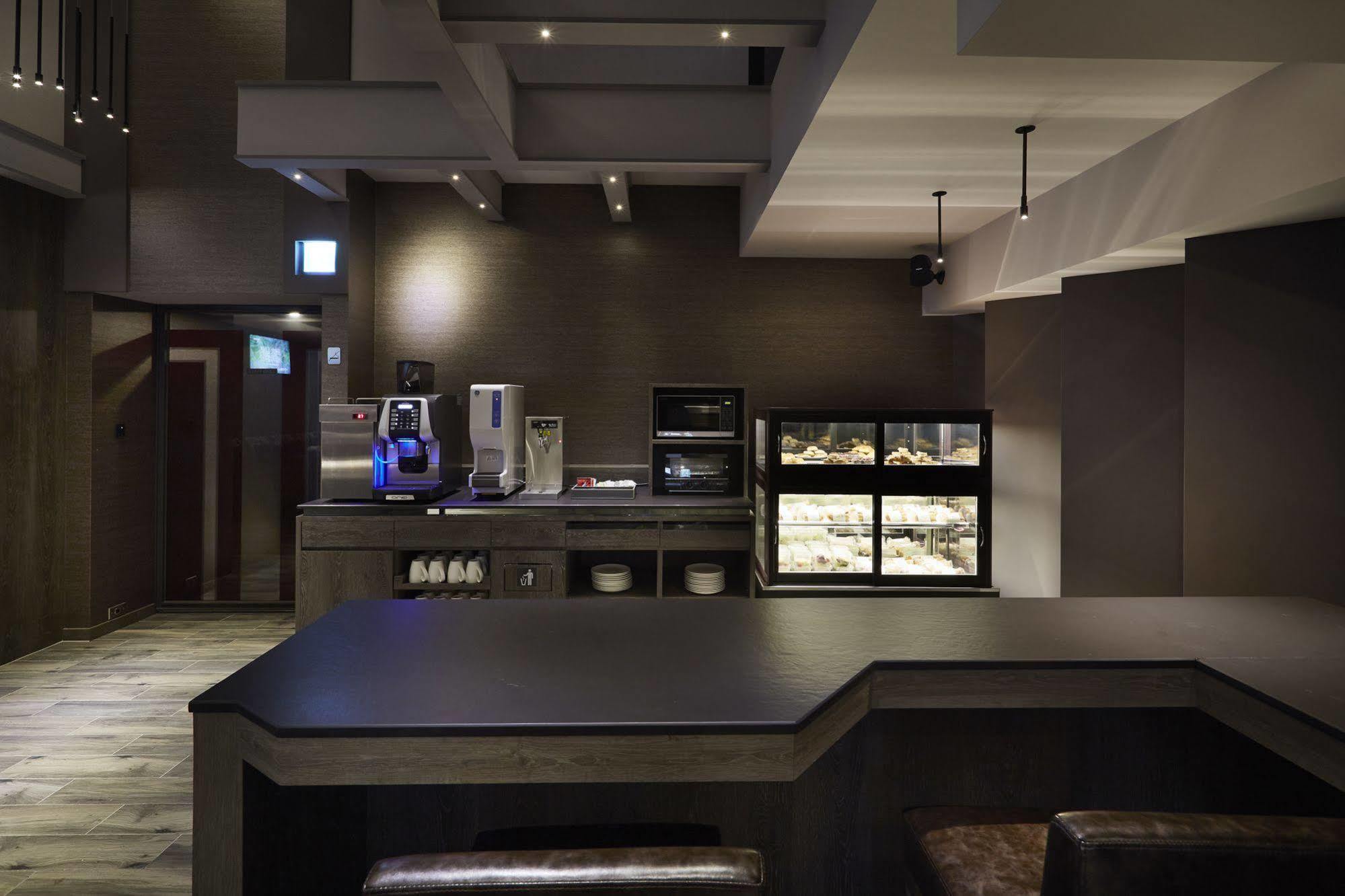 Hotel At Ximen Taipei