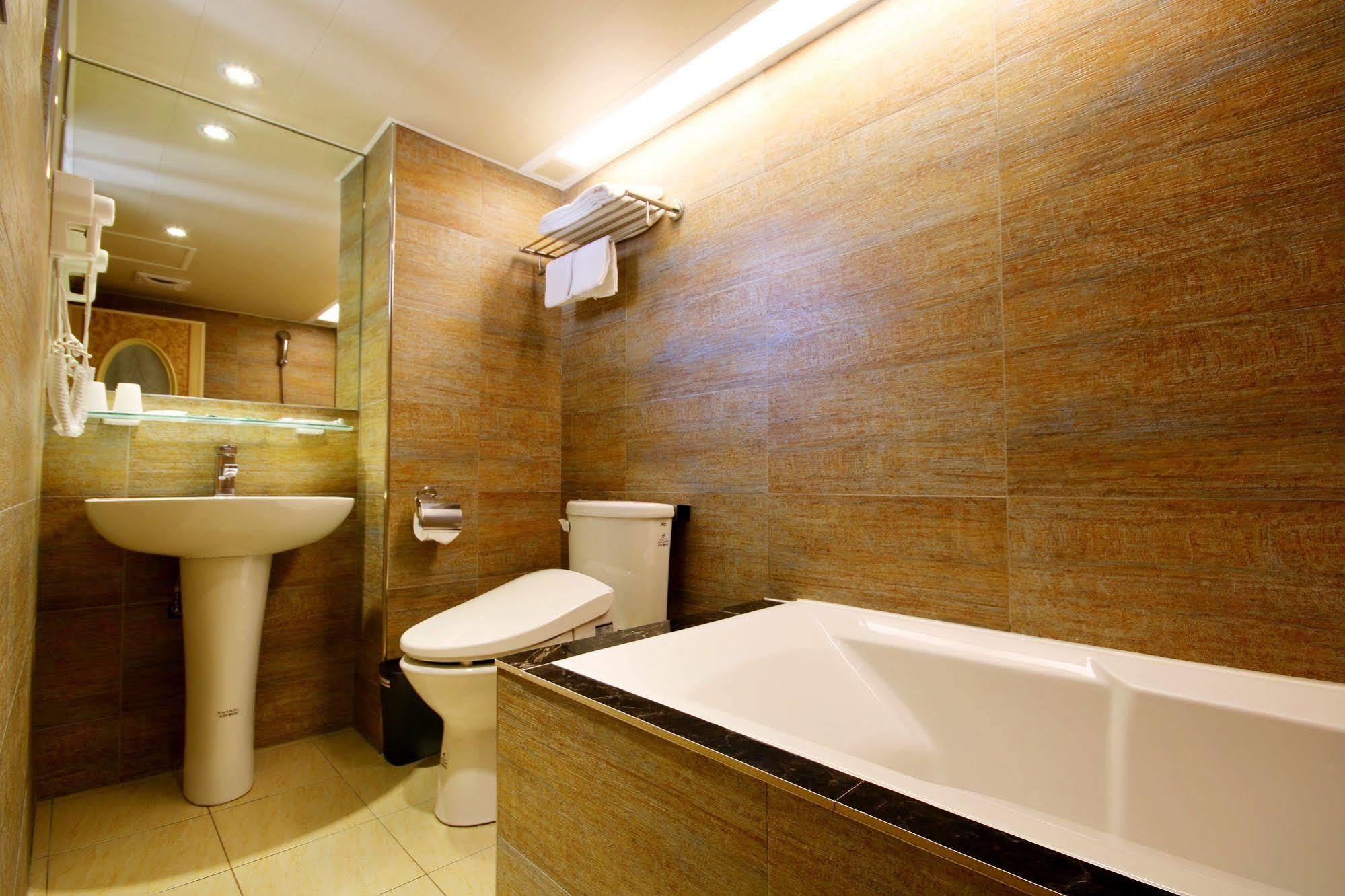 Penginapan Golden 3*