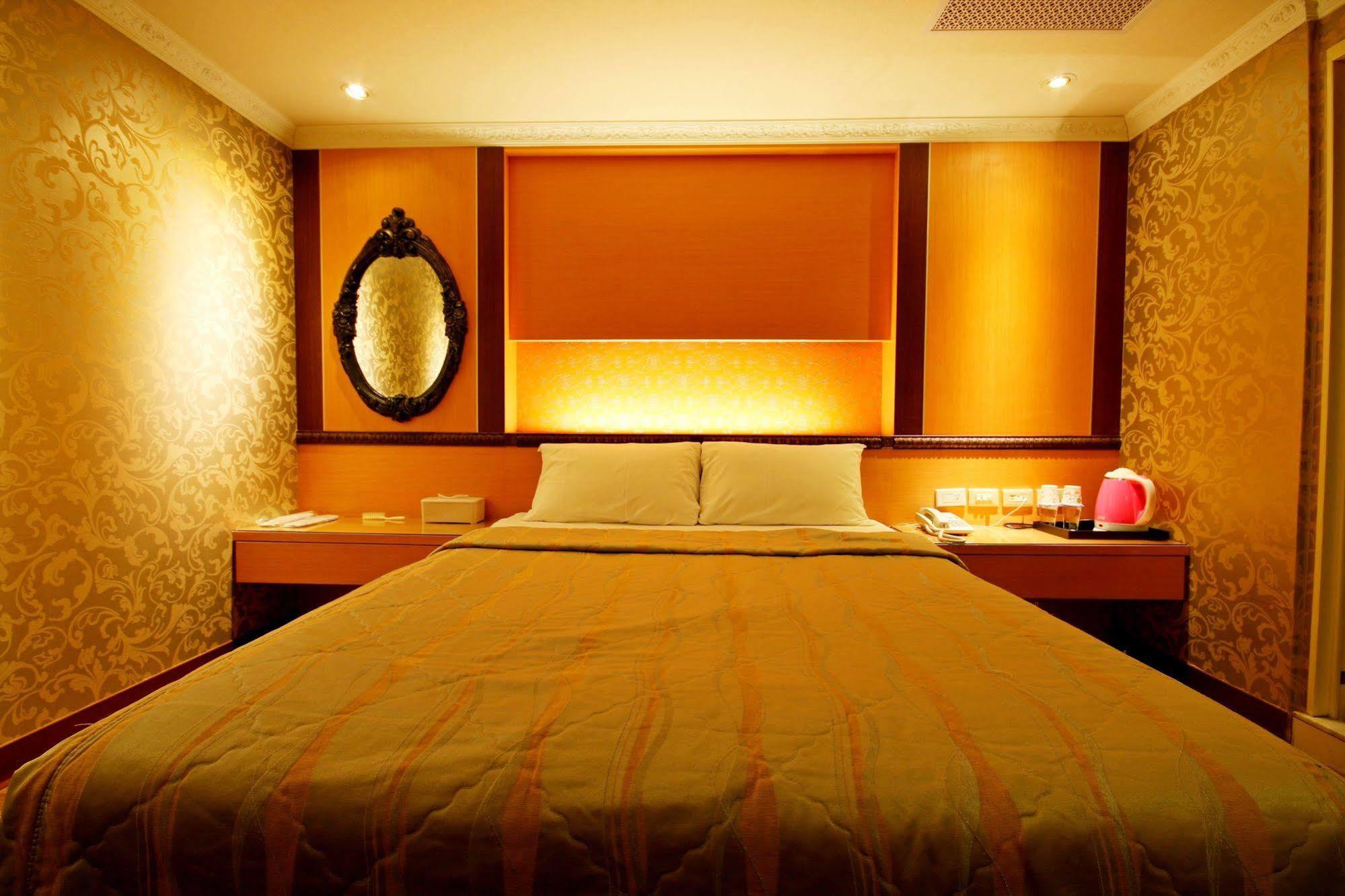 Golden Inn