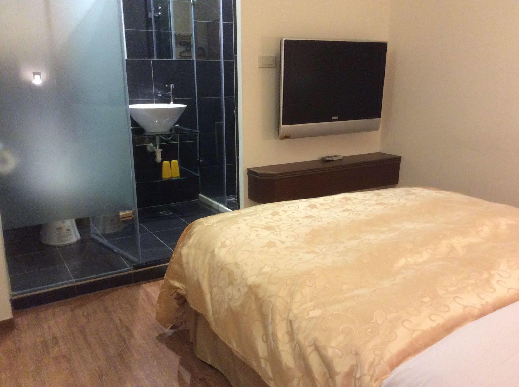 Inn 紫園旅社purple Garden 2*