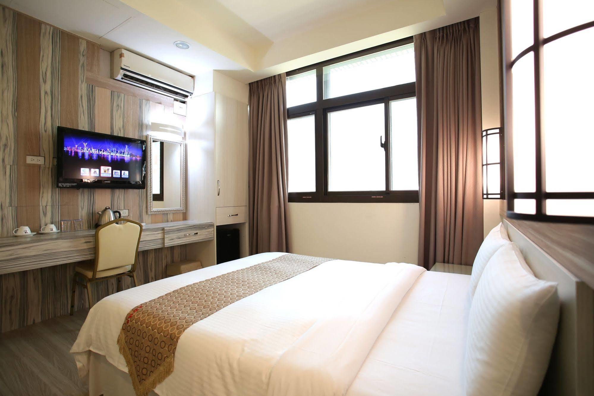 Chengdian Hotel 3*