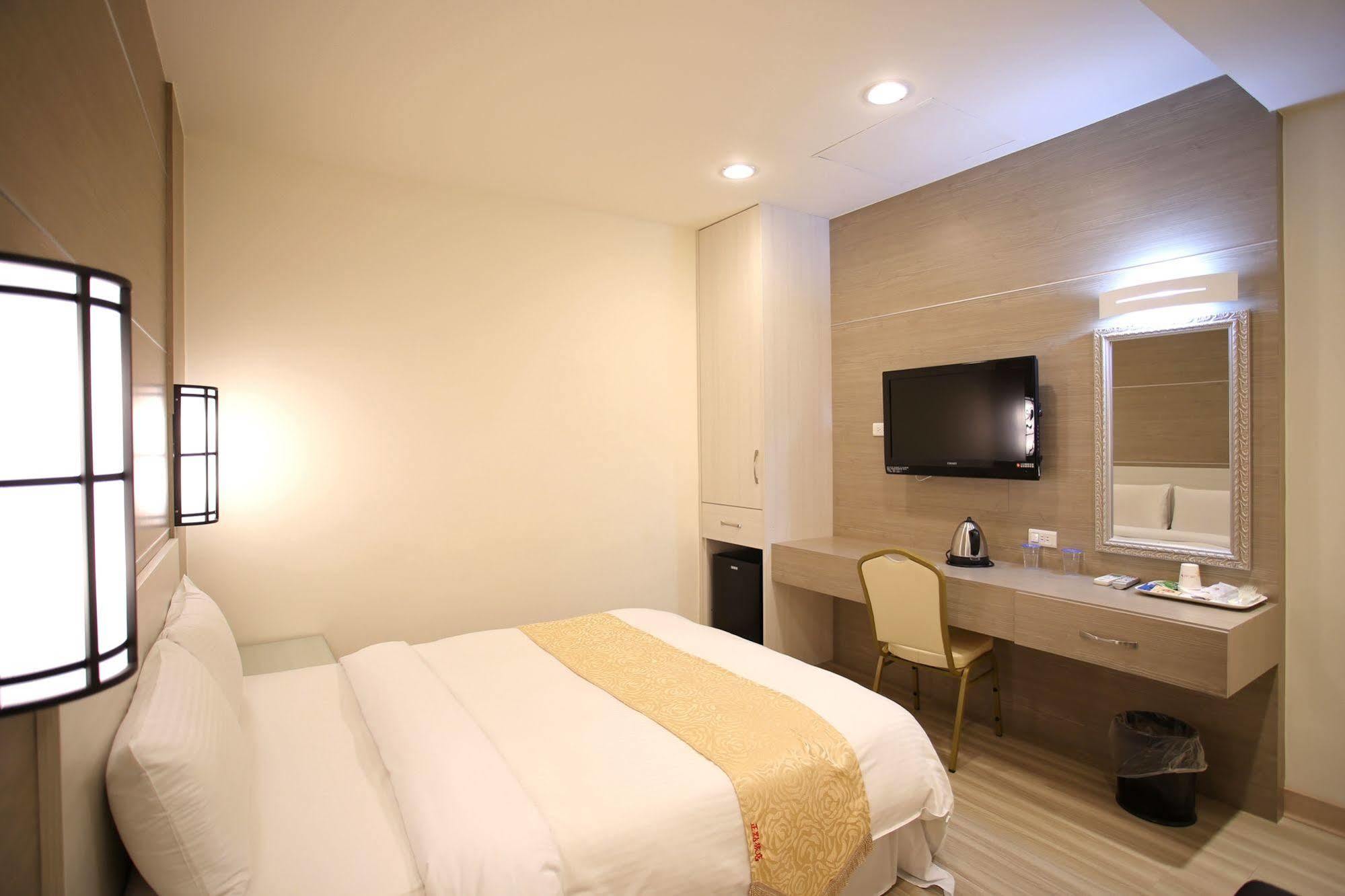 Chengdian Hotel 3* Taipei