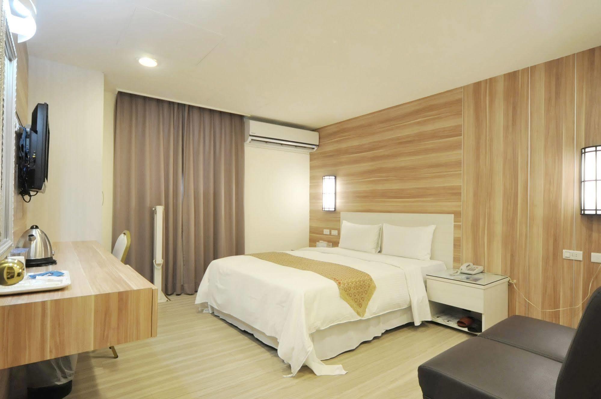 Chengdian Hotel 3* Taipei