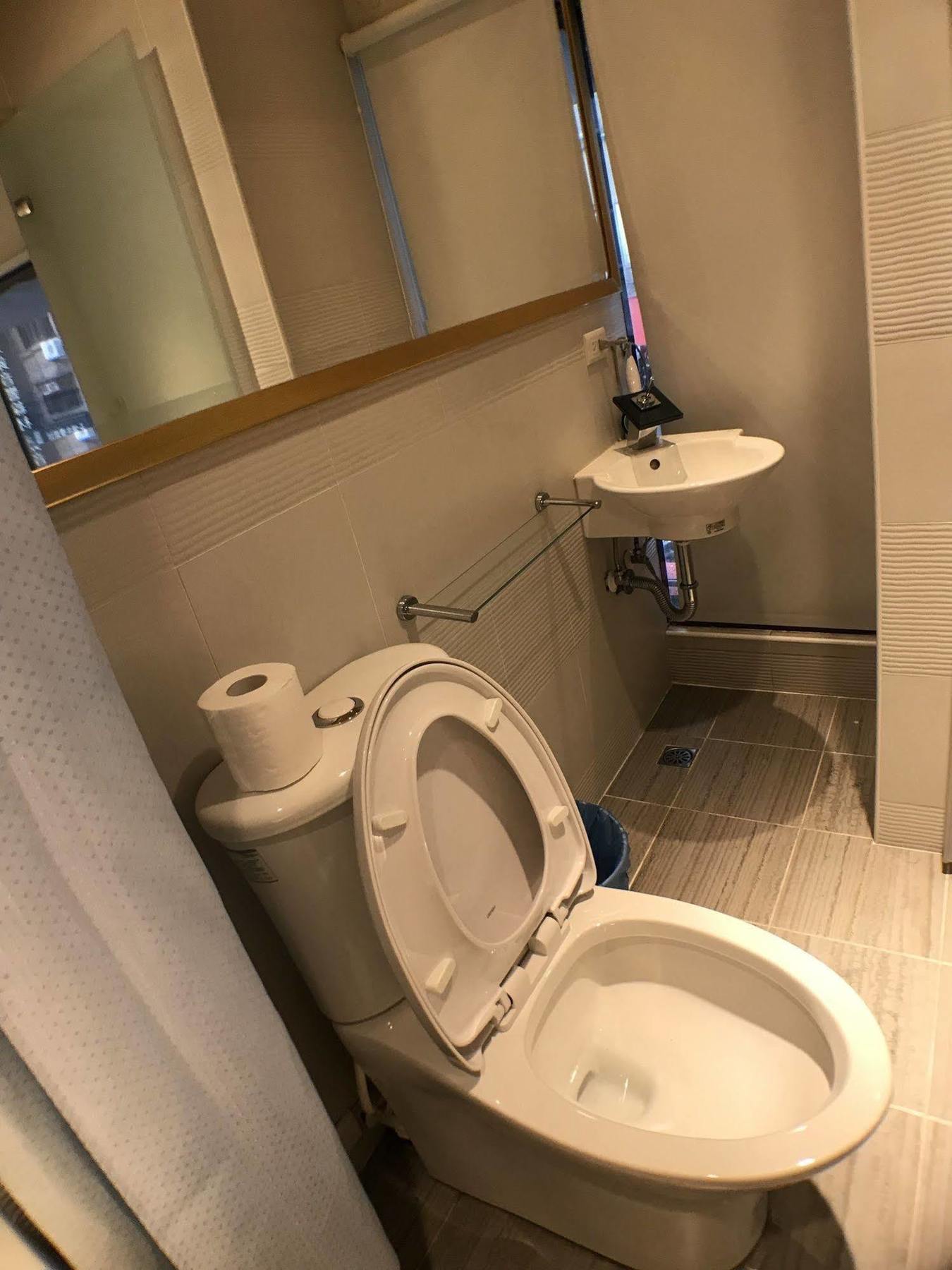 Royal Hours Hotel 2*