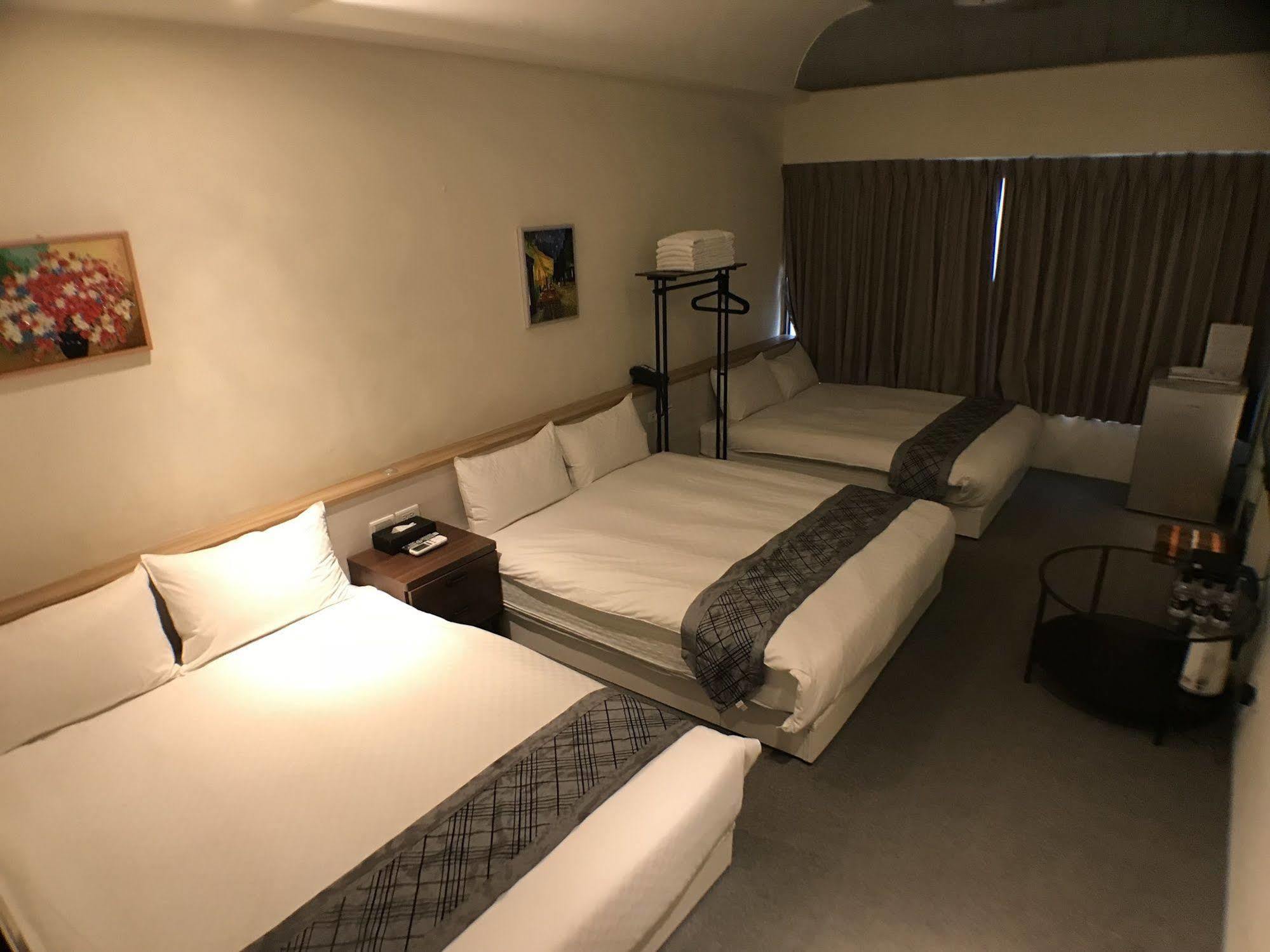Hotel Royal Hours Hotel 2*