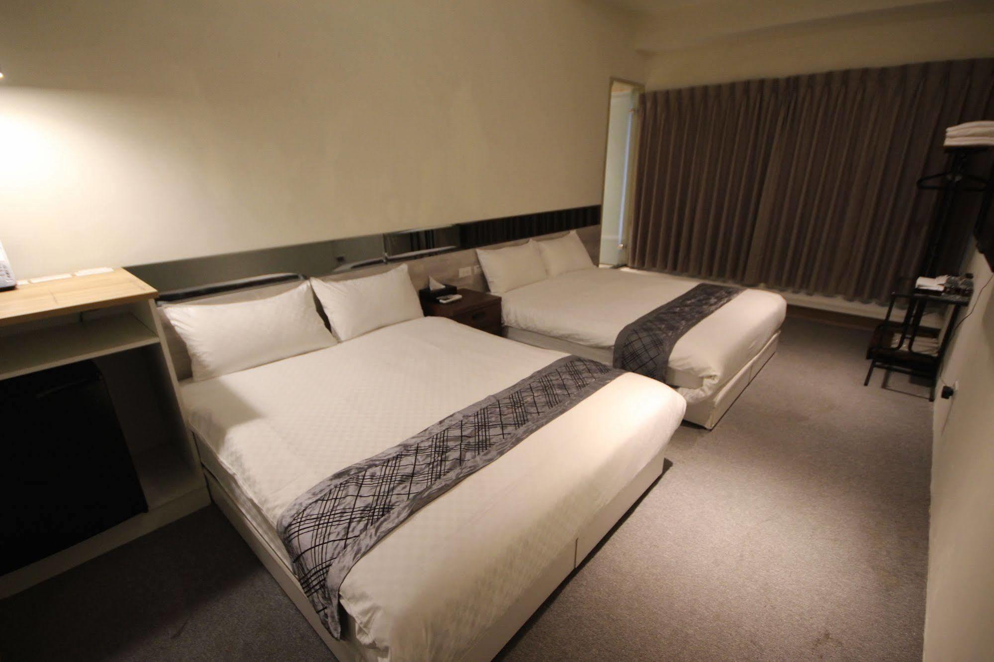 Royal Hours Hotel 2* Taipei