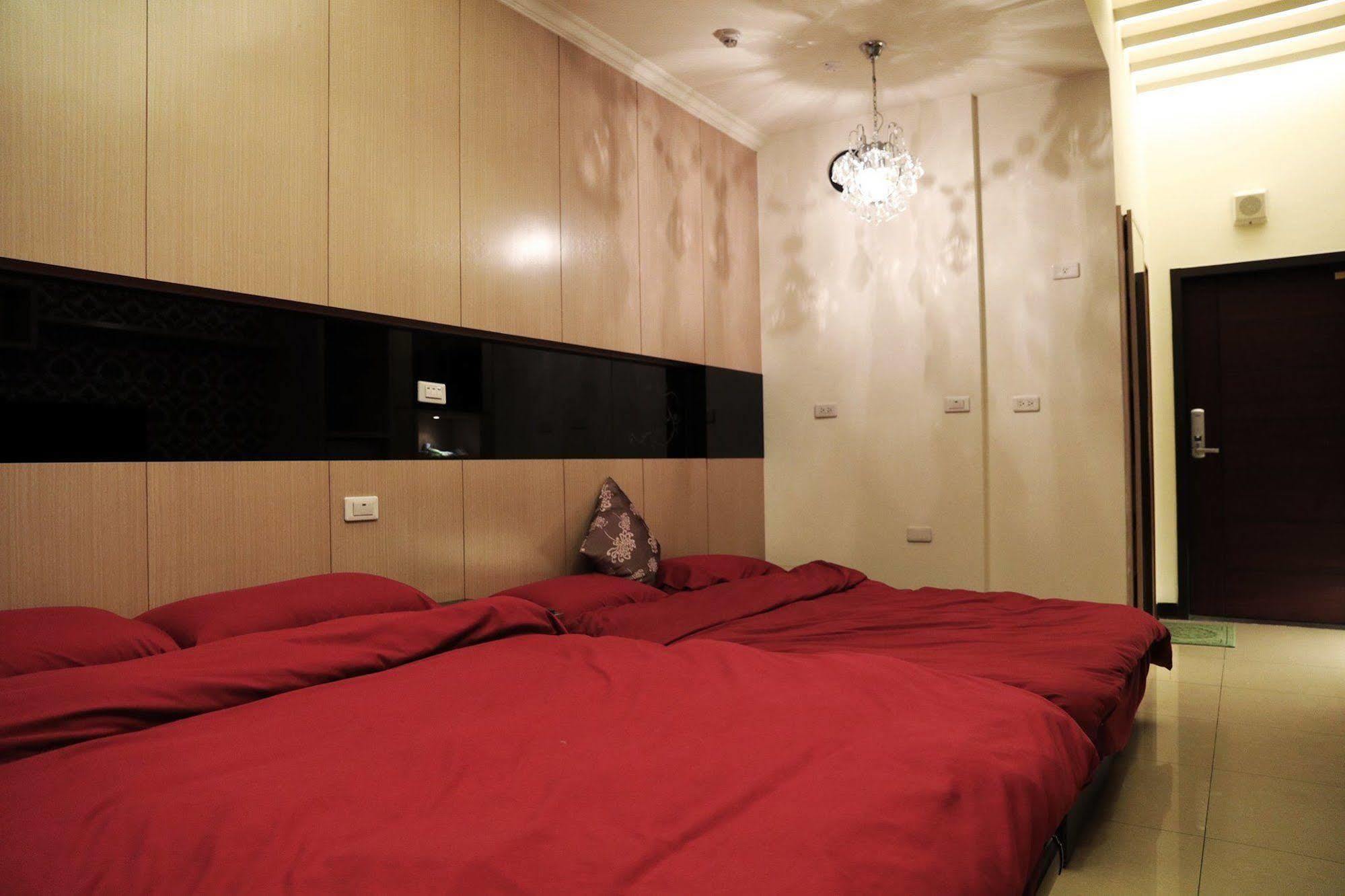 Hotel Q Square