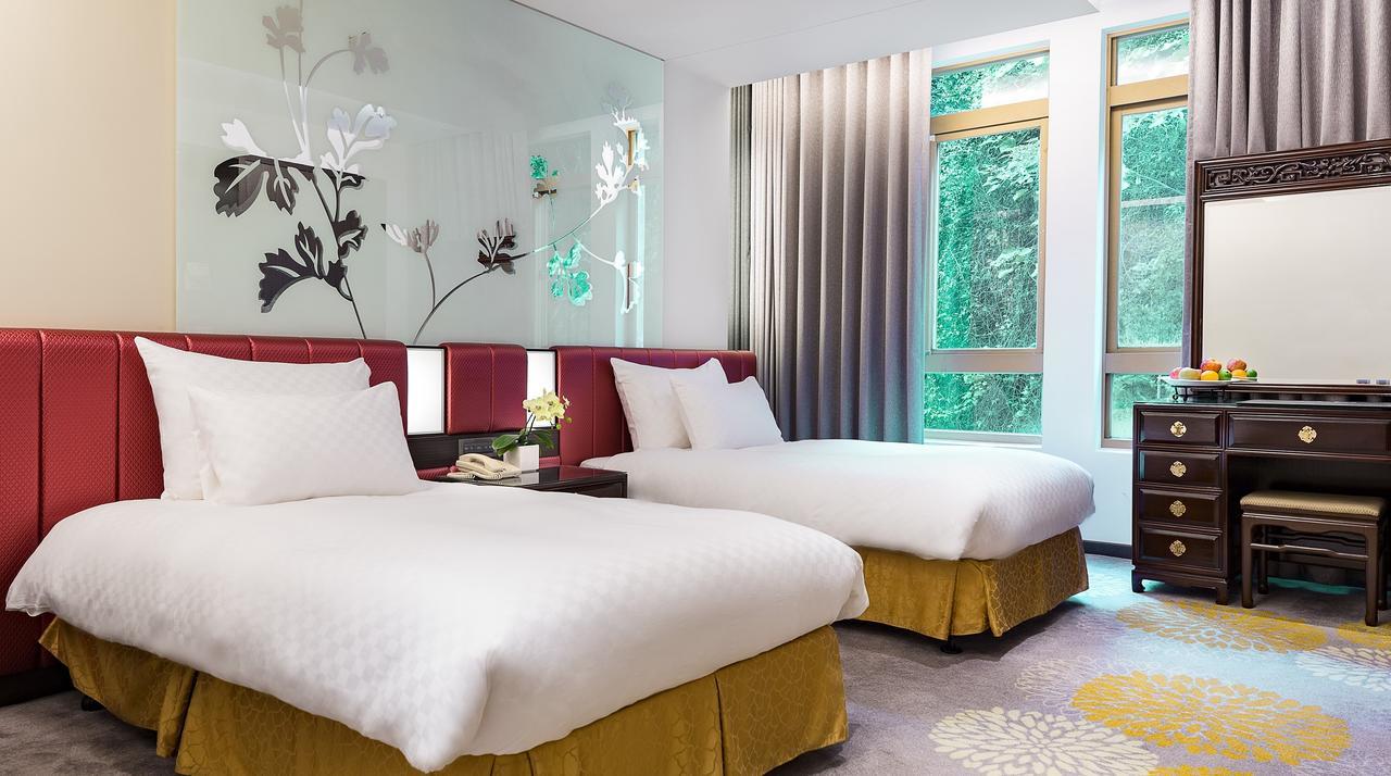 Hotel The Grand