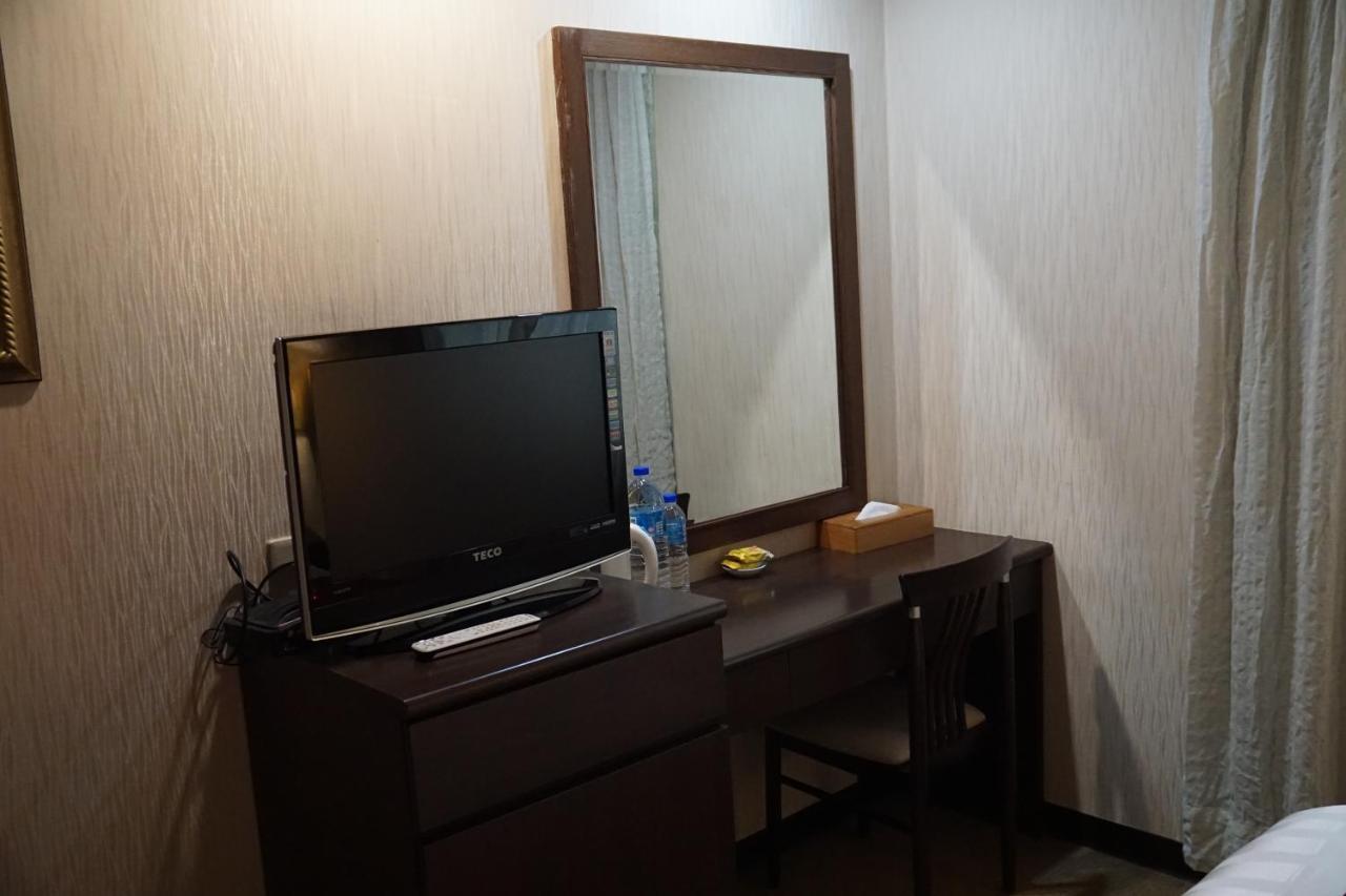 Dahshin Hotel 3*