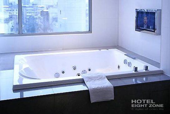 Eight Zone Hotel 4*