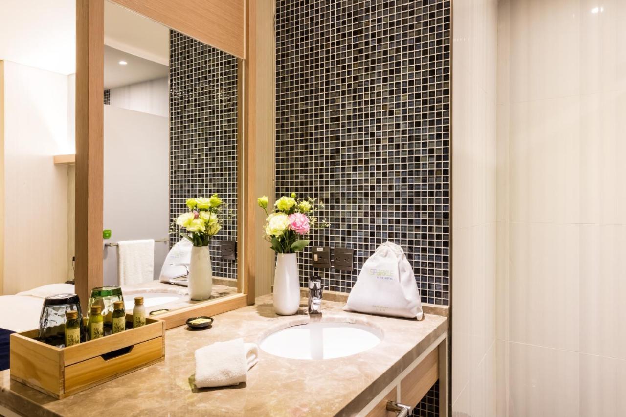 101 Sparkle Hotel