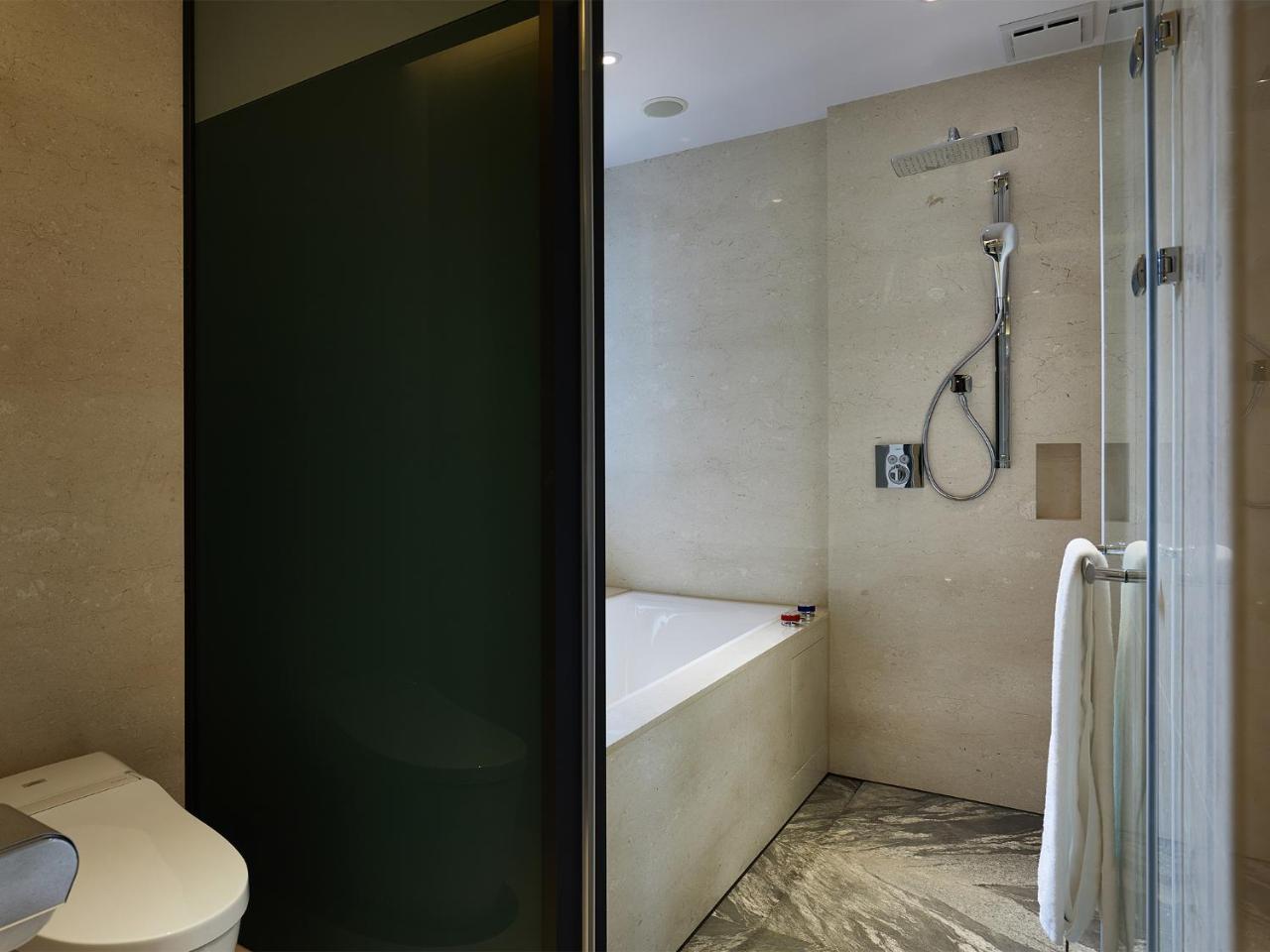 Hotel The Tango Jiantan 4*