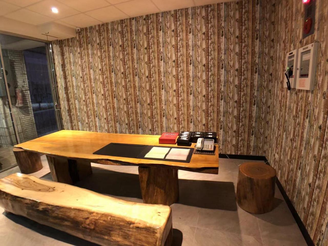Apartemen Red 13 Taipei