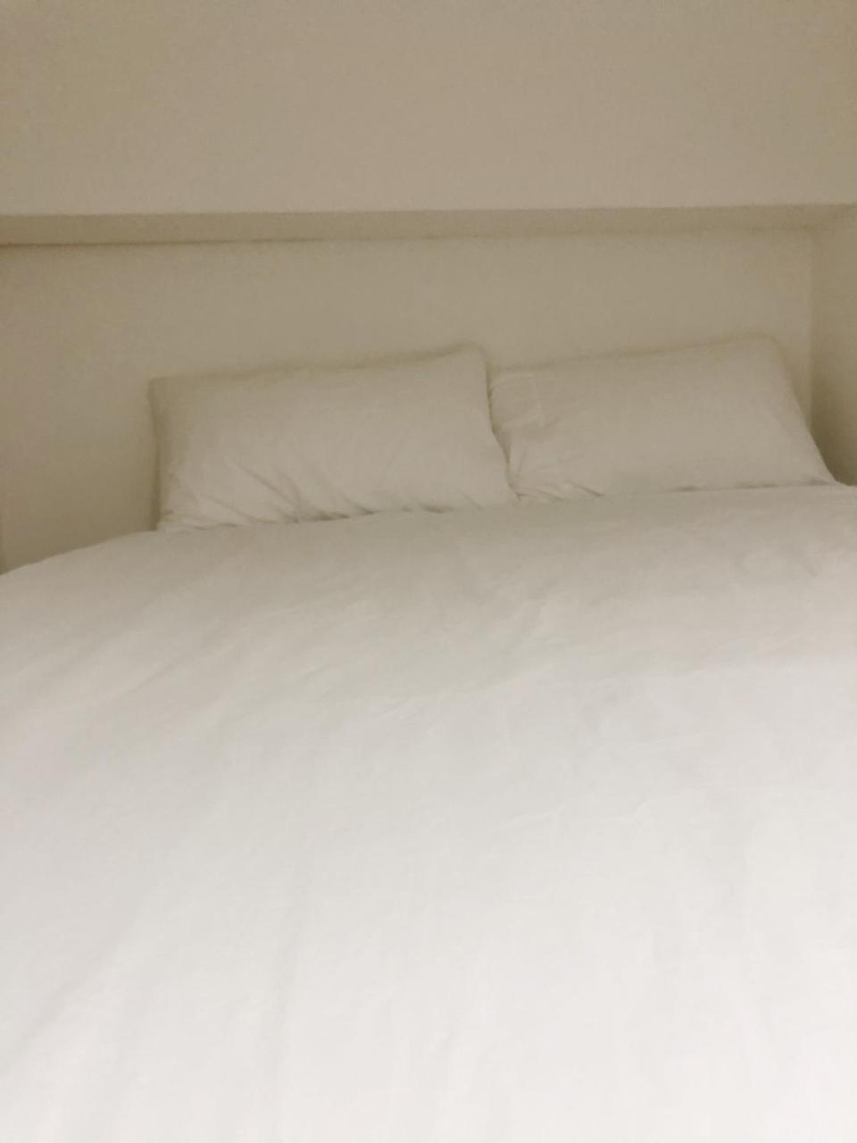 Capsule hotel 21