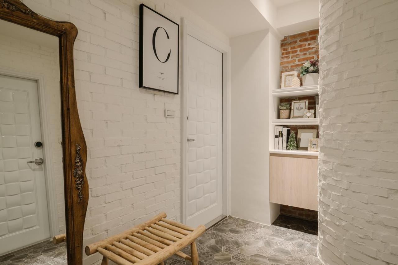 Little C+d Welcome Long Apartment Taipei