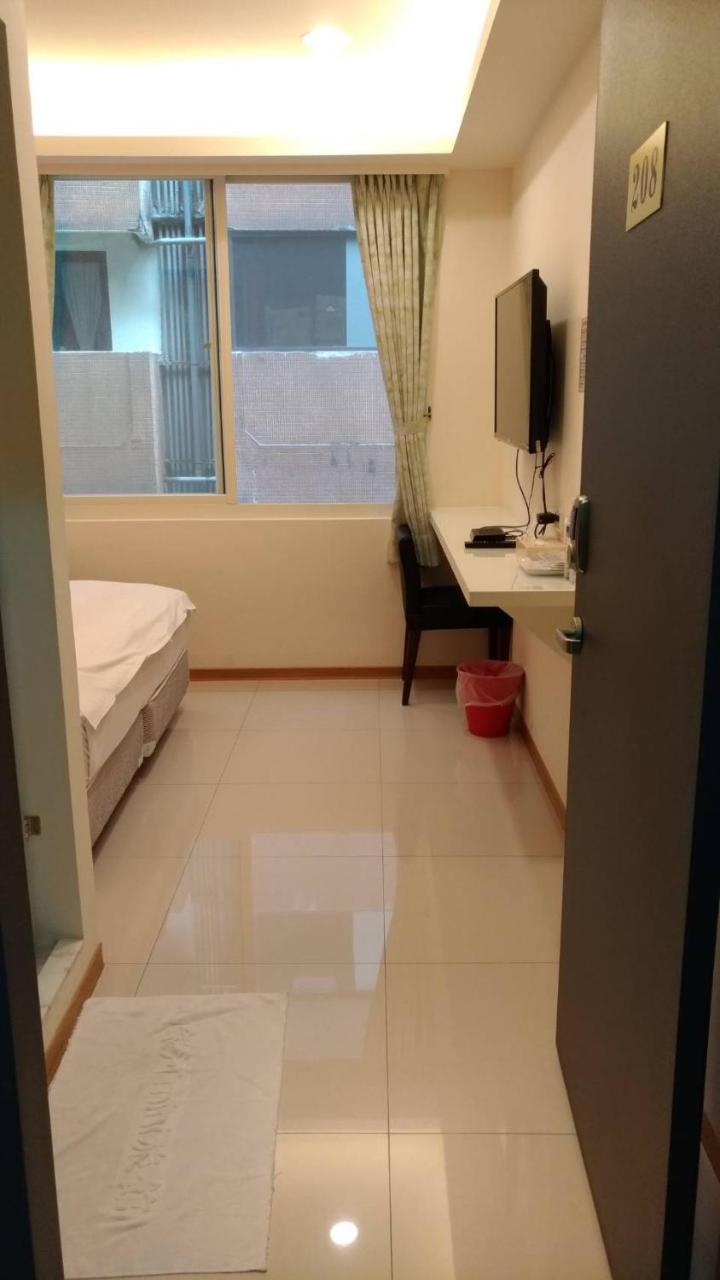 Hotel Galaxy Mini