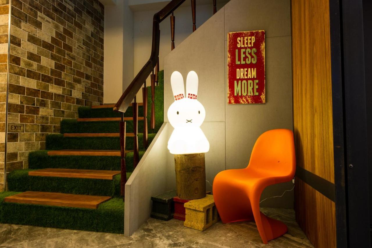 Hotel Lucky Apple