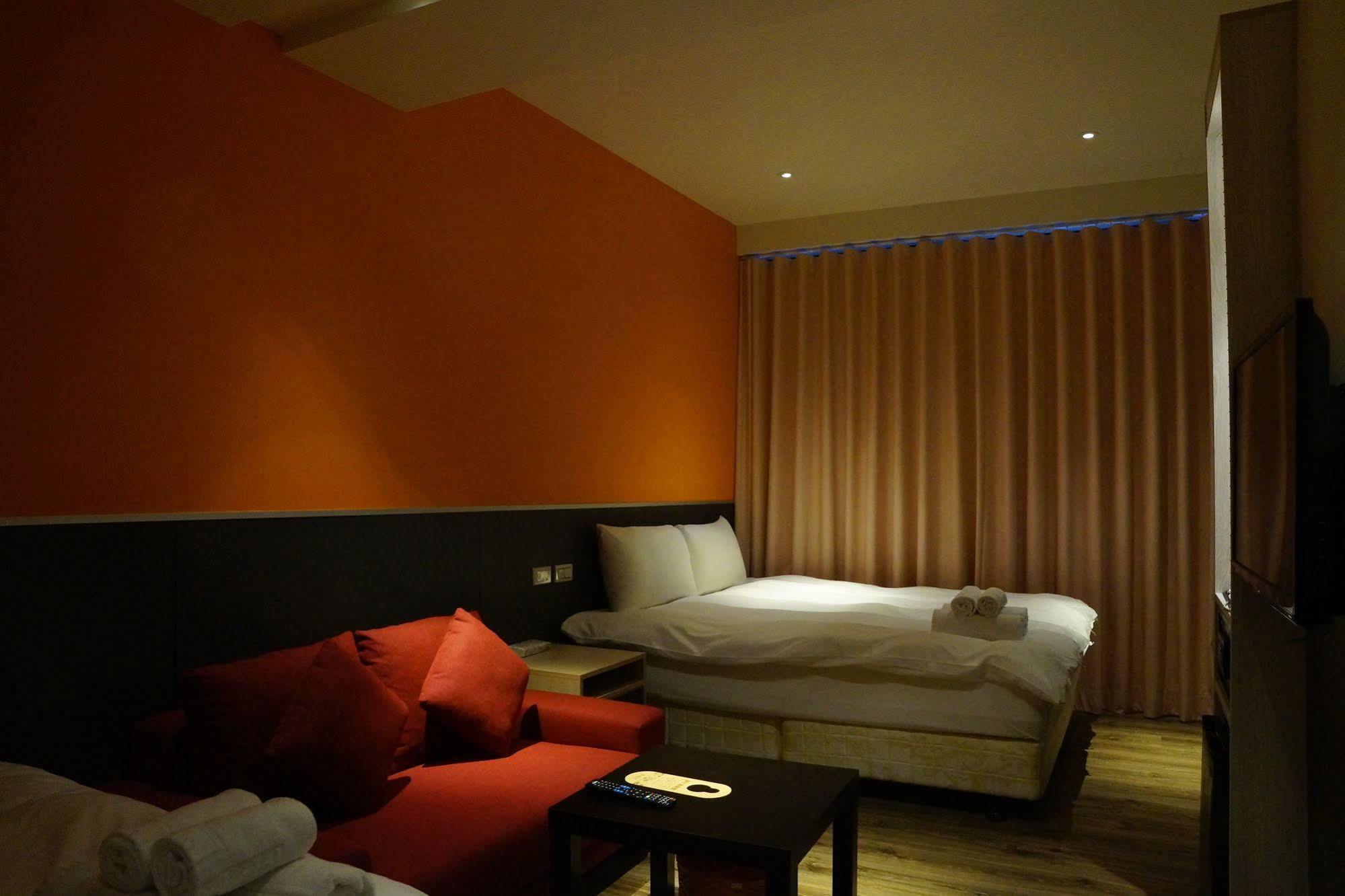 Hotel Colormix & Taipei