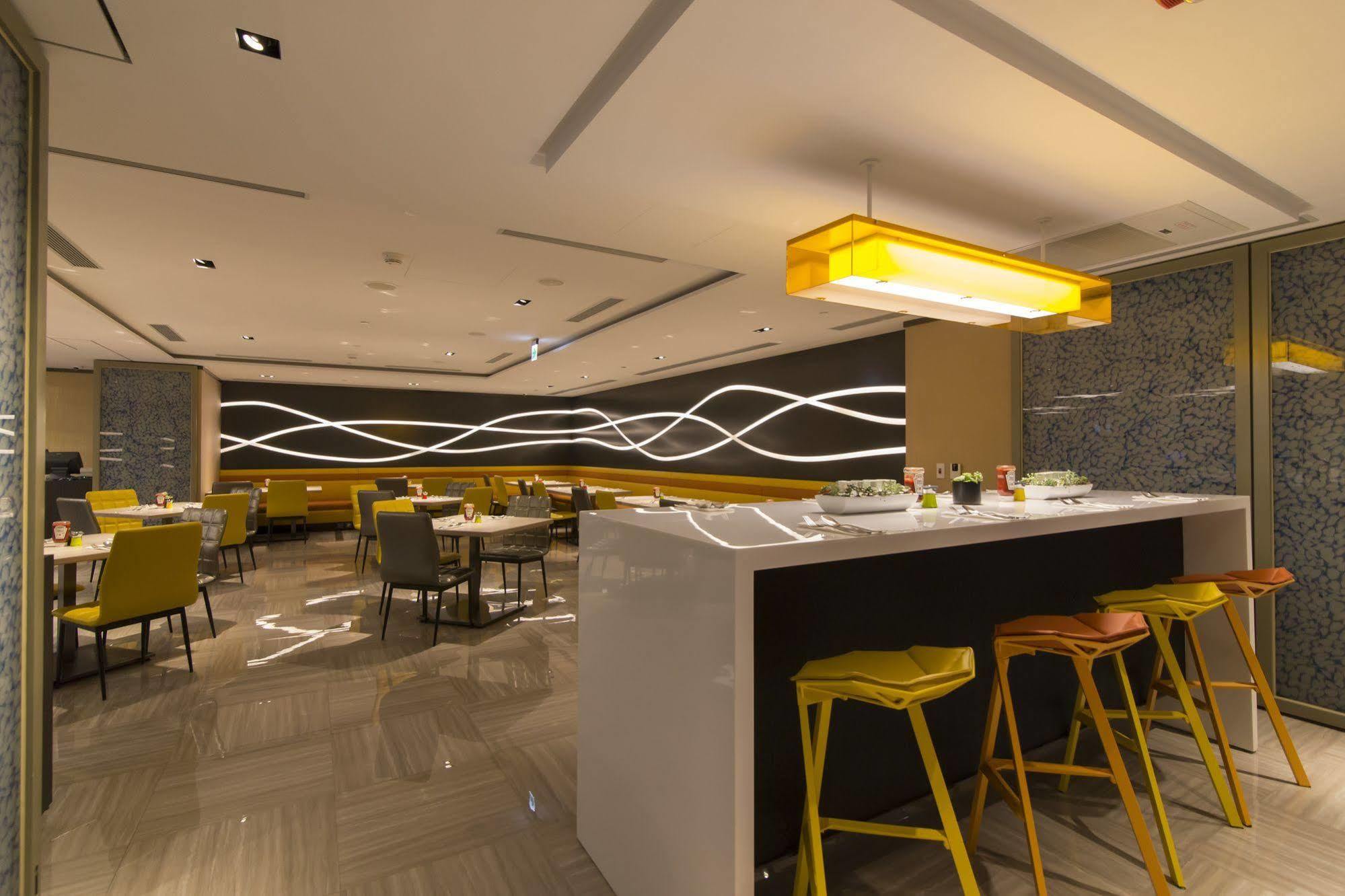 Aloft Beitou