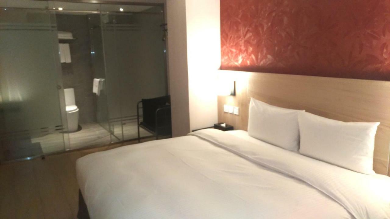 Hotel Lucky Apple