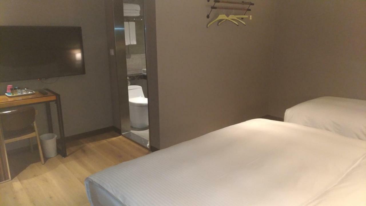 Hotel Lucky Apple