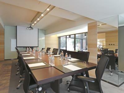 Cozzi Minsheng Hotel 4*