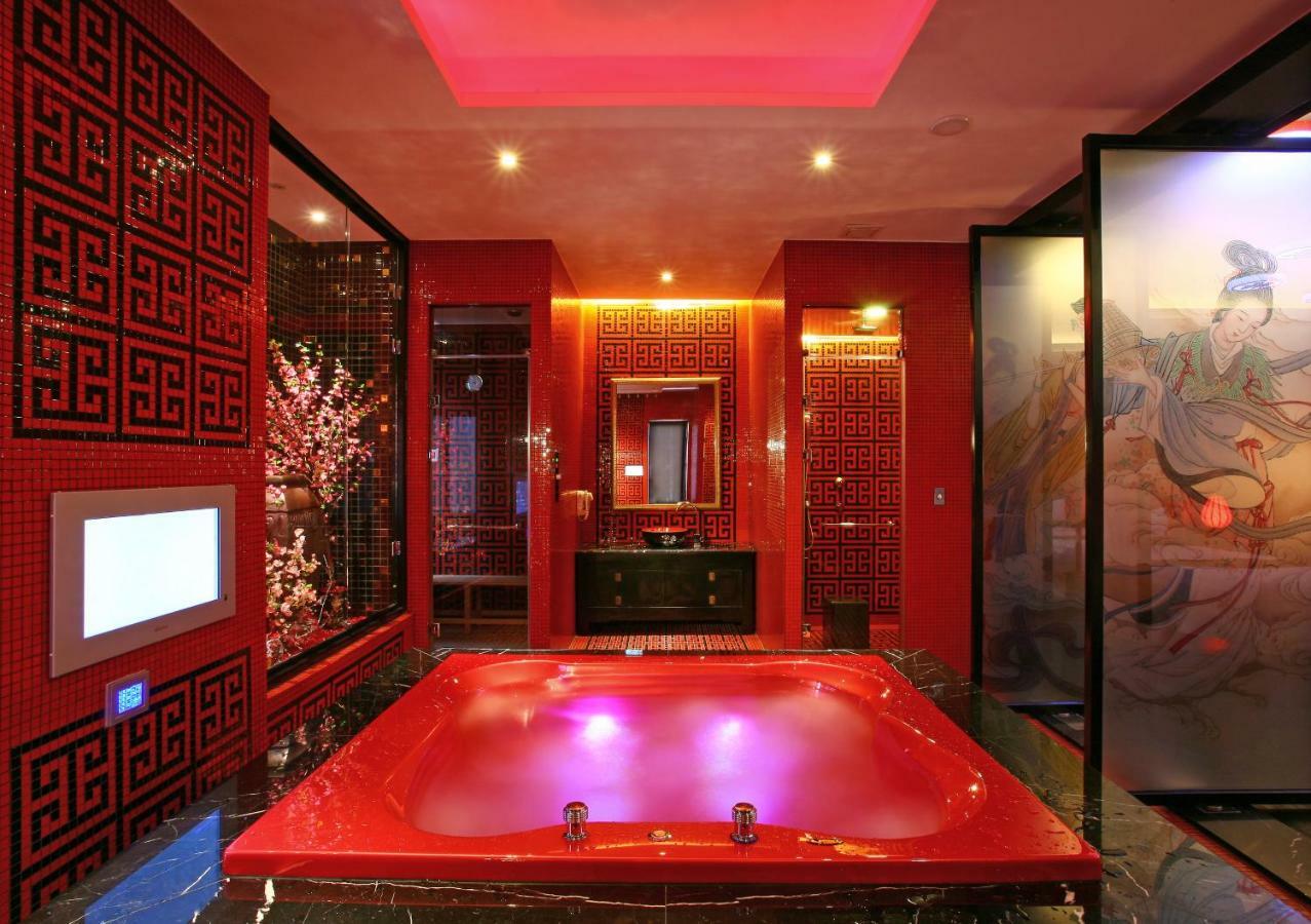 Sato Castle Motel Taipei
