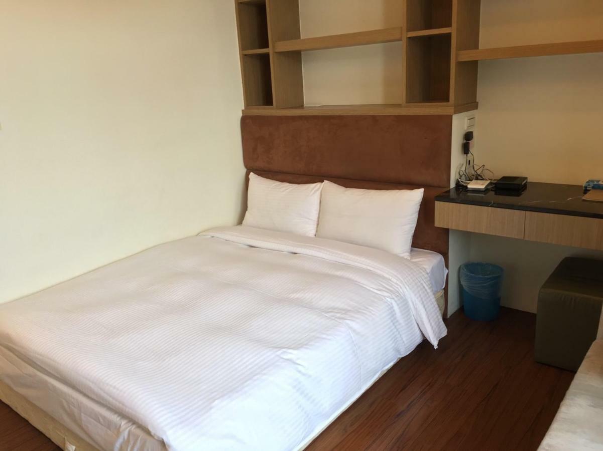 Cs Palace Aparthotel 3*