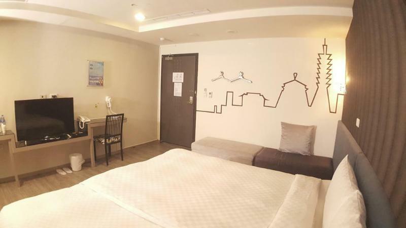 Walker - Zhengyi 2 Hotel 3*