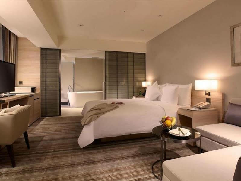 Cozzi Minsheng Hotel Taipei