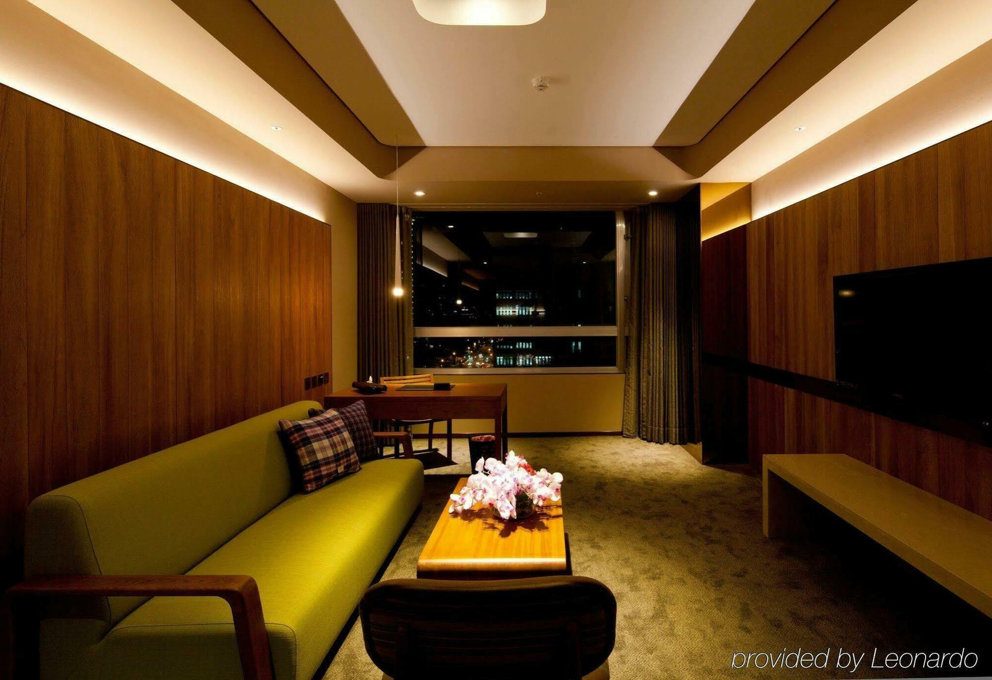 Hotel Home Hotel 4*
