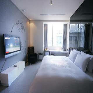 Eight Zone 4*