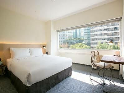 Hotel Amba Zhongshan 4*