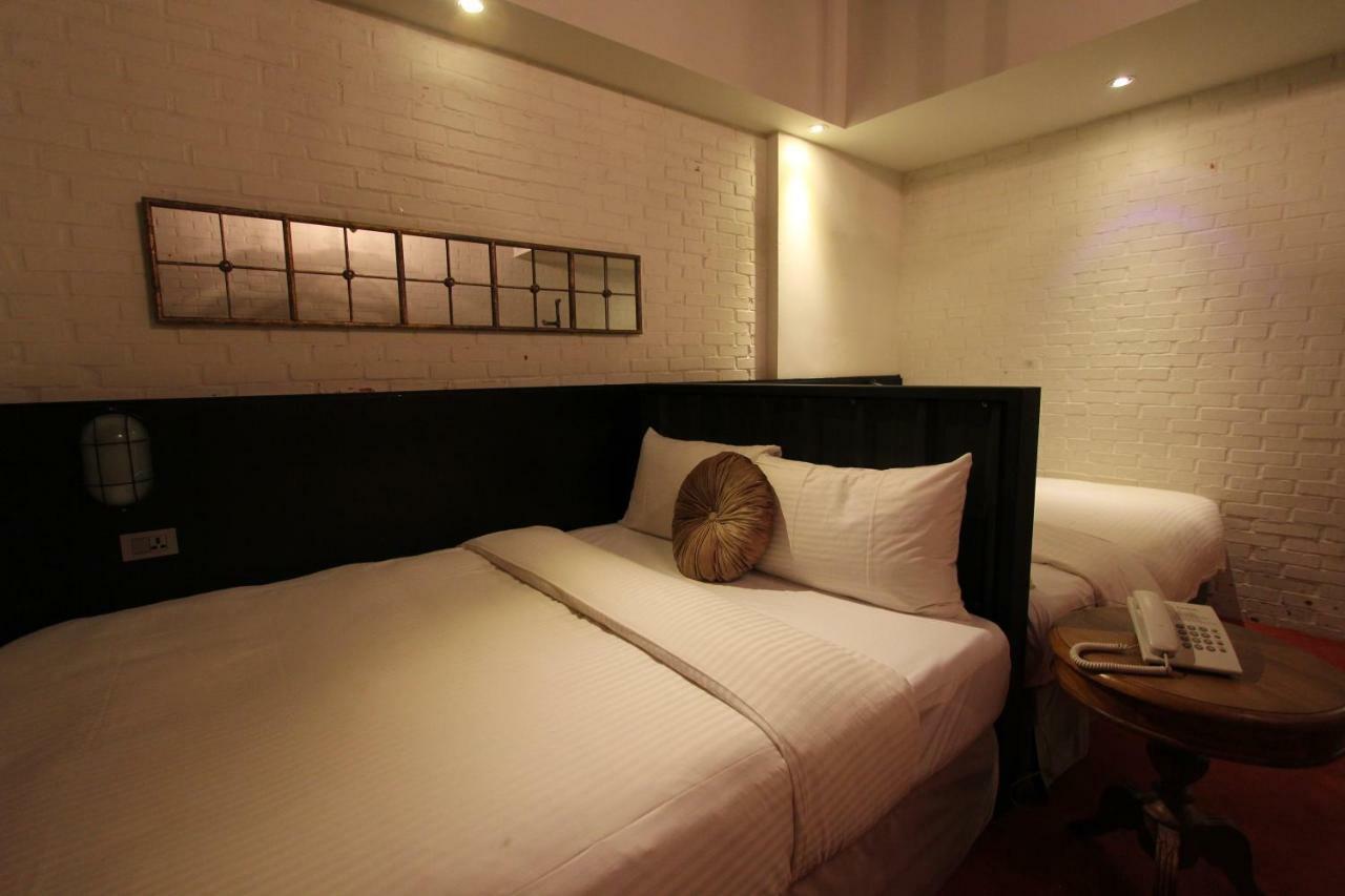 Cheers Boutique Inn