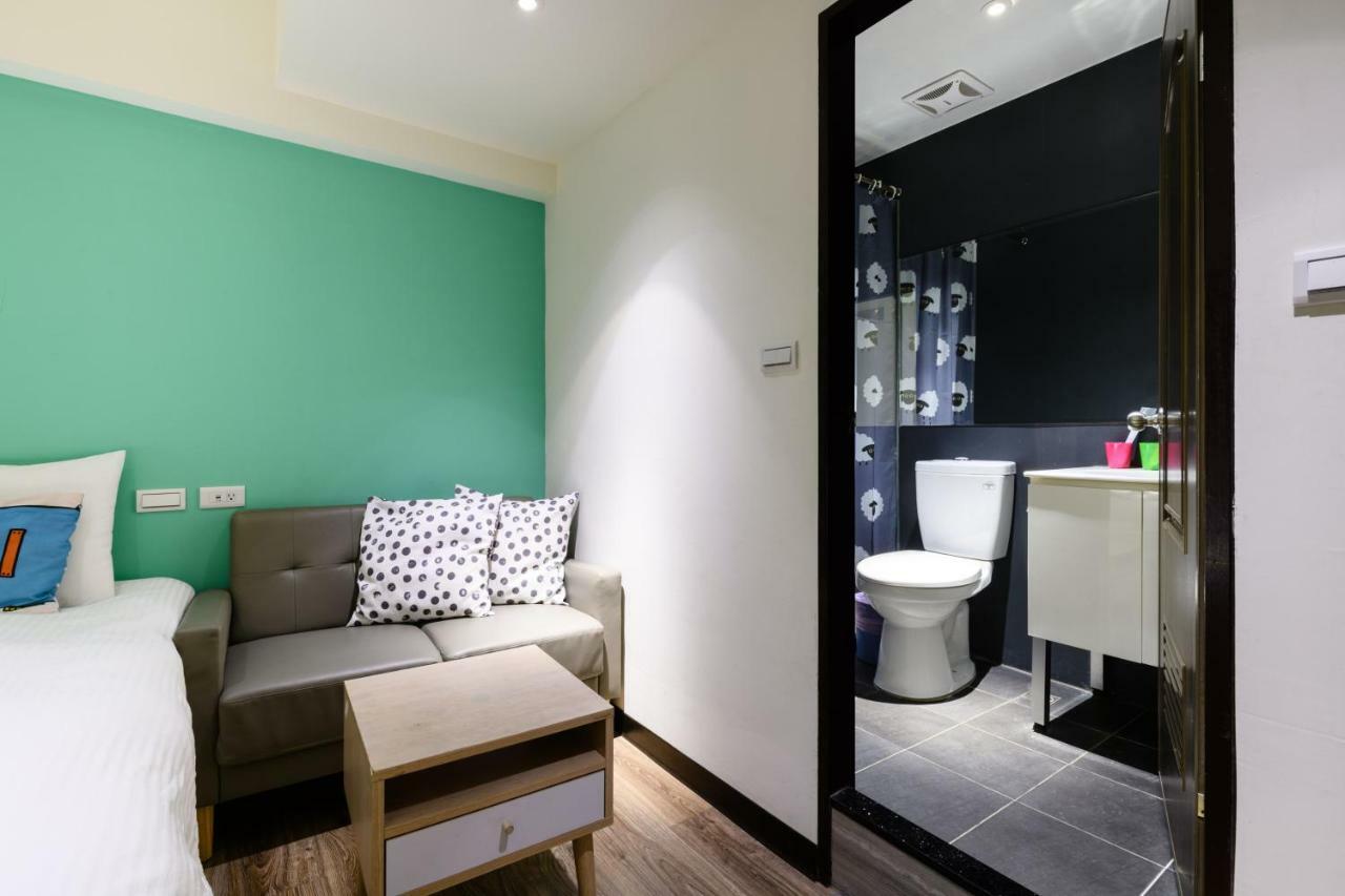 Westside Studio Apartment *