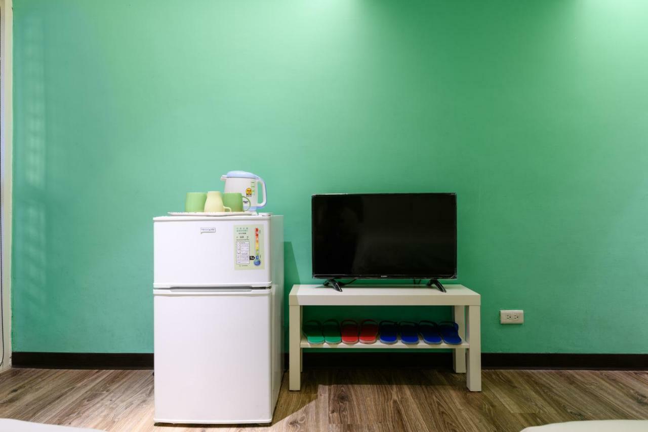 Westside Studio Apartemen Taipei