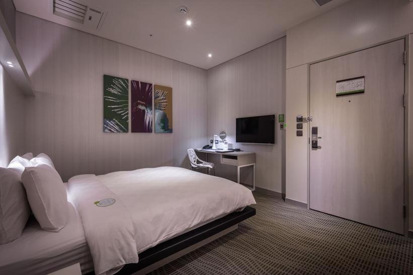 Hotel 101 Sparkle