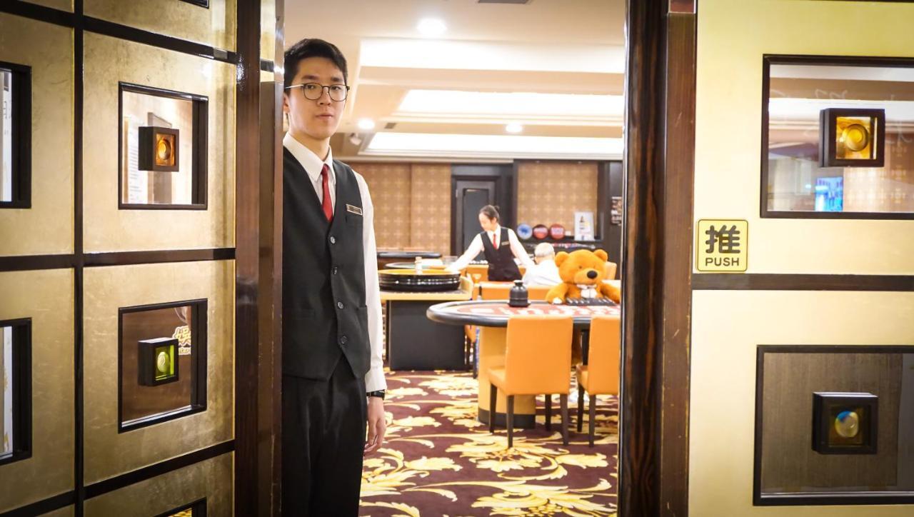 Hotel Hione 4*