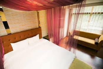 33 Hotel 3*