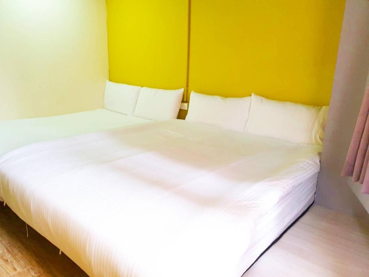 Hostel Here X There Main Station Taipei