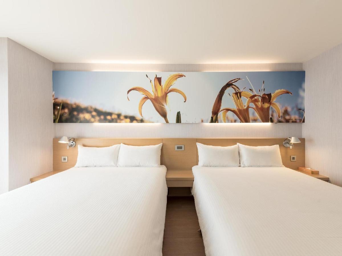 Mellow Fields Inn 4*