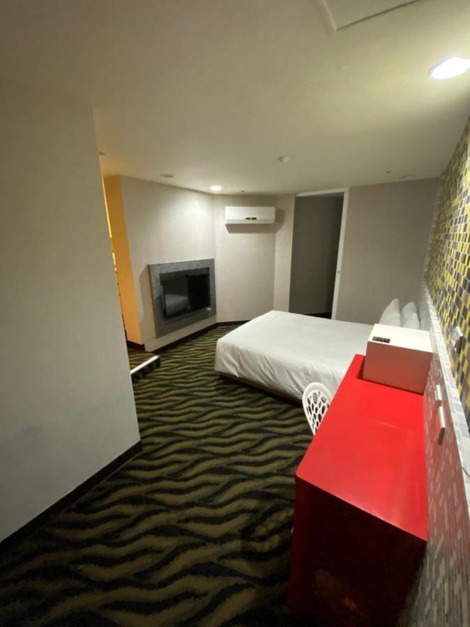 Starry Night Hotel 3*